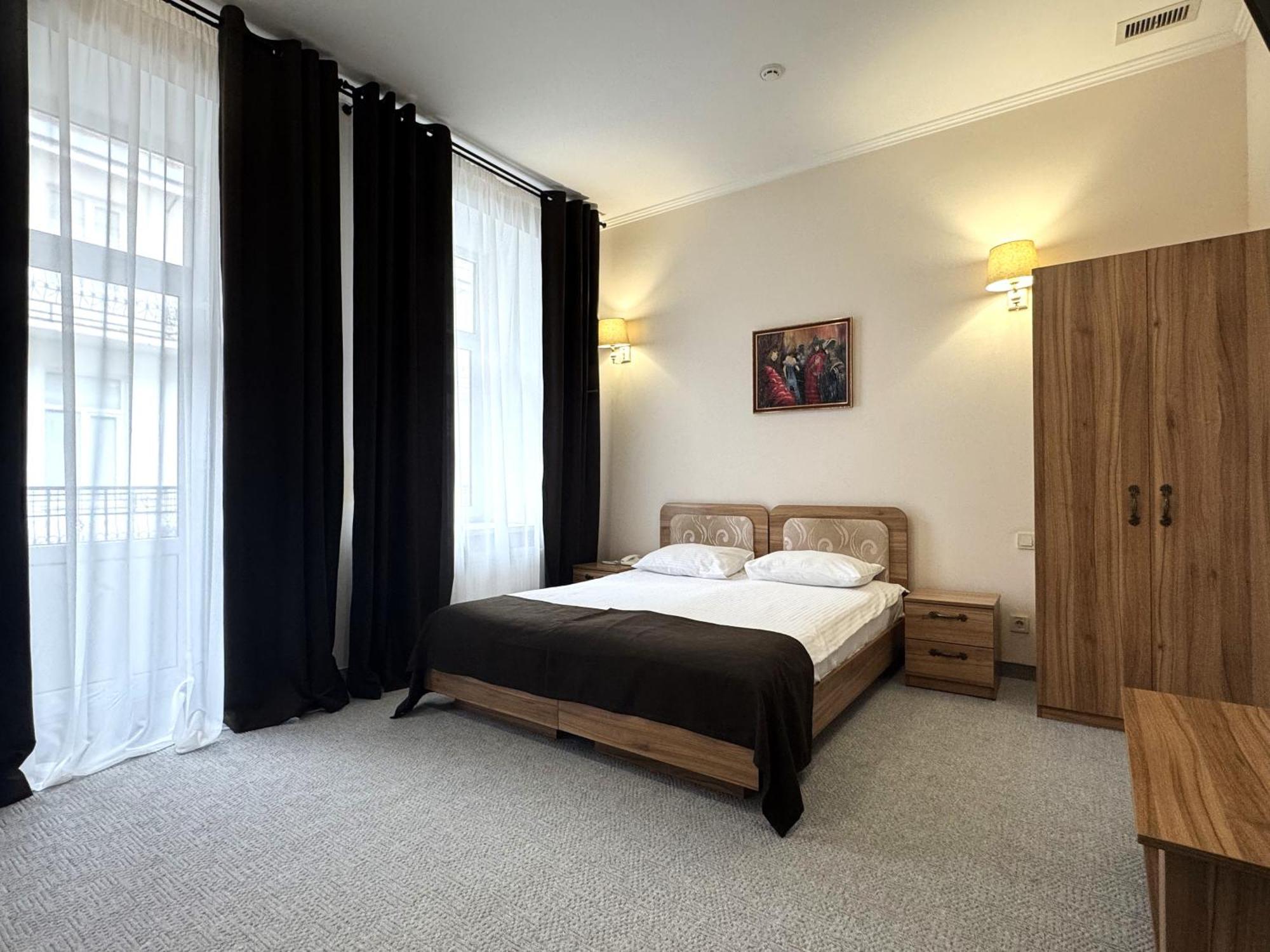 Hotel 52 Одеса Екстериор снимка