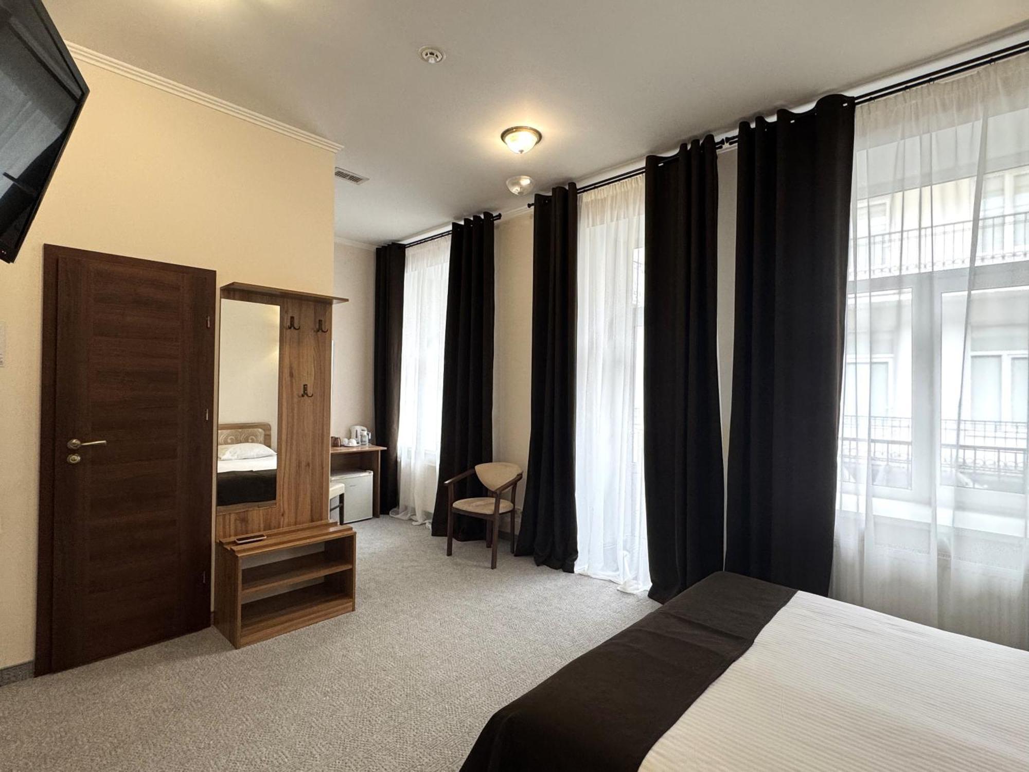 Hotel 52 Одеса Екстериор снимка